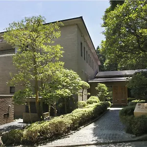 https://hakone-kowakien-miyamafurin.hotelshakone.com