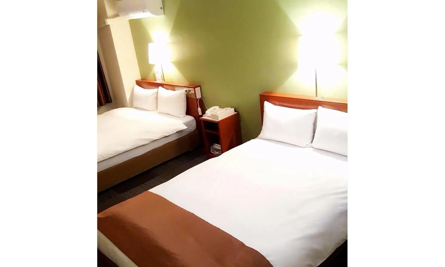 Tokyo Plaza Hotel